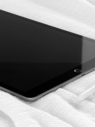 Apple iPad Pro 32.8 cm (12.9") 256 GB Wi-Fi 6 (802.11ax) Grey iPadOS